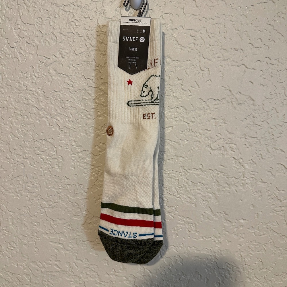 STANCE CALIFORNIA REPUBLIC 1 PR CREW SOCKS NEW OFF WHITE‎ CUSHIONED SIZE MEDIUM